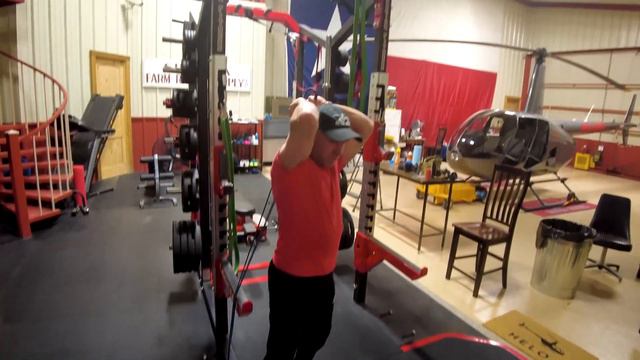 Let me help you with your New Years Resolution and maybe save you some cash. #workout #newyears смотреть онлайн