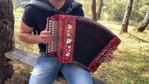 «Я сошью себе рубаху» (из к/ф «Пацаны»)