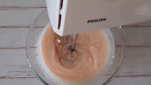 Рецепт: Йогуртовый Торт с малиной! Очень пышное и нежное суфле!