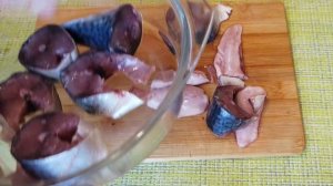 КАК ГОТОВЛЮ СКУМБРИЮ В МИКРОВОЛНОВКЕ ЗА 5 МИНУТ.