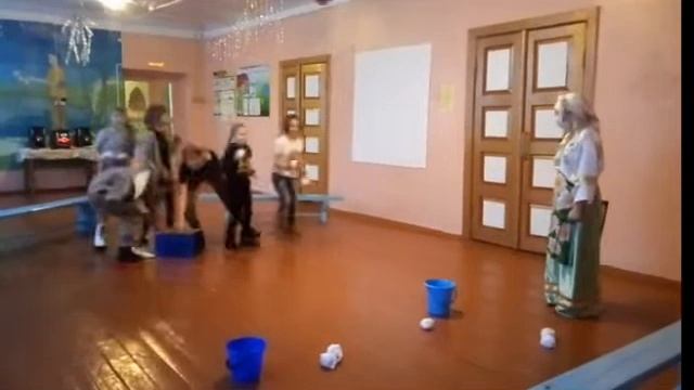 "У зимы в святки свои порядки" - фольклорный праздник. смотреть онлайн