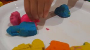 Видео для детей, игрушки из песка, куклы кинетический песок