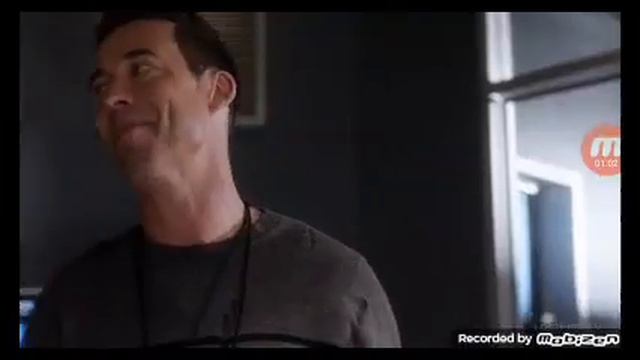 Флеш тренерует кид флеша чтобы спасти айрис уест от савитара смотреть онлайн