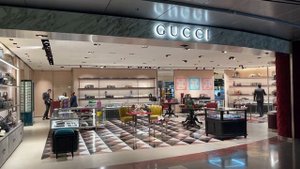 Летим в Малайзию с пересадкой в аэропорту Дохи, Катар.