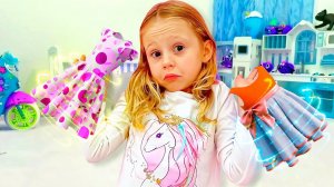 Настя и папа целый день покупают новую одежду для Насти