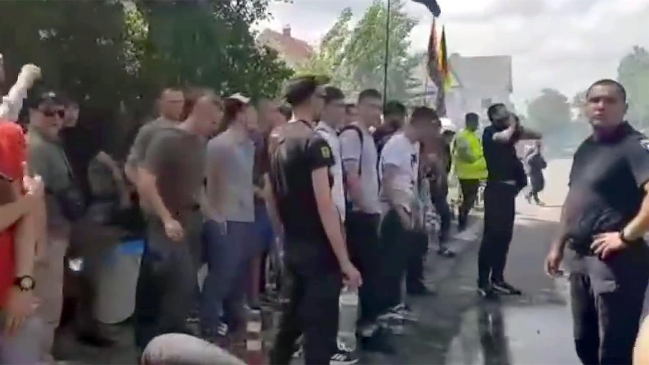 На Украине националисты требуют арестовать Петра Порошенко