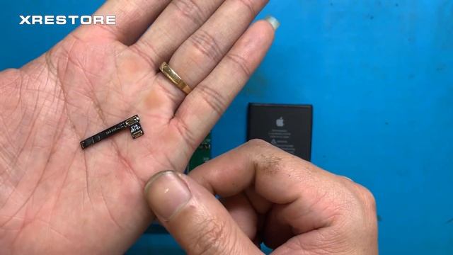 iPhone 12 Pro Battery Replacement | Remove Important Battery Message смотреть онлайн