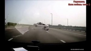 За секунды до смерти или они не знали что сейчас умрут :  Непристегнутые !