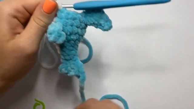 Акула крючком из плюшевой пряжи. Мастер класс. смотреть онлайн