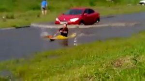 На байдарке по дороге