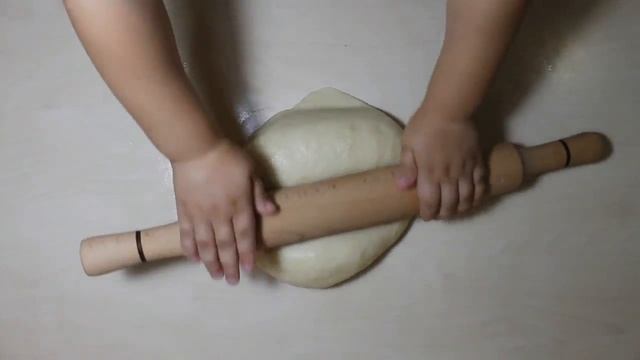 Сладкие булочки. Булочки с начинкой с вареньем. Самый простой рецепт булочек, справится ребенок.