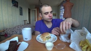 МУКБАНГ/АСМР БУРГЕРЫ/КАРТОФЕЛЬ ФРИ/СОУС/ЛУКОВЫЕ КОЛЬЦА/ЧИЗКЕЙК/ FAST FOOD/ EATING/ASMR/Mukbang#309