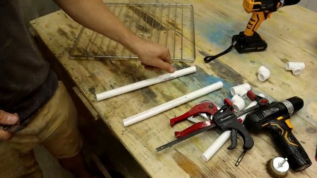 КРУЧЕ НЕ ПРИДУМАТЬ! ОТЛИЧНАЯ идея своими руками из пластиковой трубы и старой решётки! смотреть онлайн