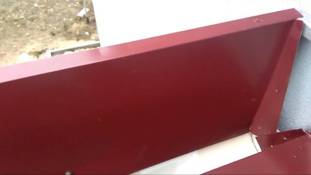 Офисный козырёк без опор над входом