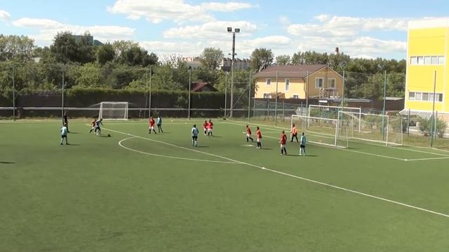 2008 г.р.: 8-тур СШОР Металлист - СШ Ивантеевка. Весь матч смотреть онлайн