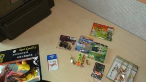 Сумка fisherbox и рыболовные снасти