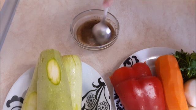 Легкий низкокалорийный десерт Желе из ряженки с черной смородиной Салат кабачки по корейски