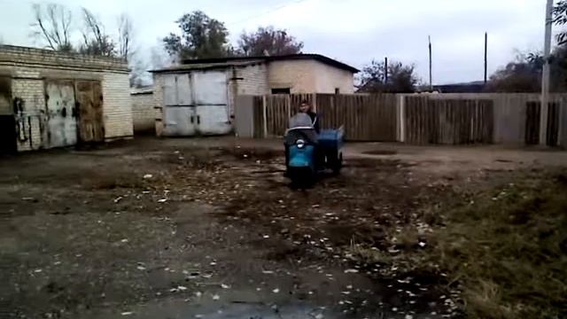 Мотороллер Муравей В Отличном Состоянии смотреть онлайн