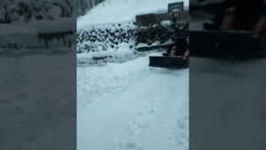 Rider husqvarna R 216 T AWD- snow plow