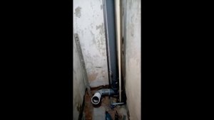 Ремонт туалета.Панели вместо плитки. Дëшево. Сердито.