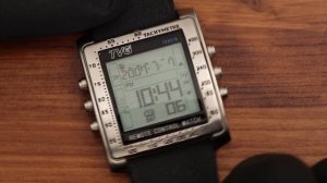 Часы с управлением любым телевизором