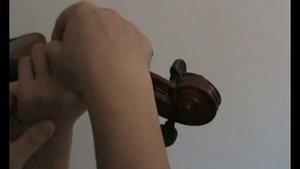 Первые уроки скрипки. Вибрация