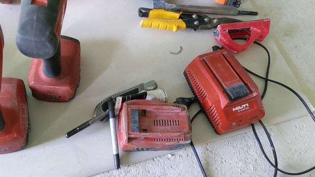 Инструмент Хилти за 2000 баксов смотреть онлайн