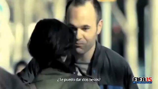 Funny Iker Casillas and Andres Iniesta ask for an autograph vk.com/ea.fifa15 mix смотреть онлайн