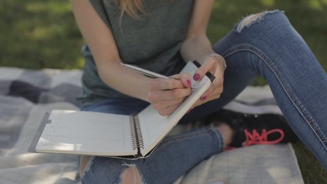 Сценарист: кто это и как обучиться этой профессии?