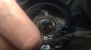 Замена лампы передней фары рено сандеро