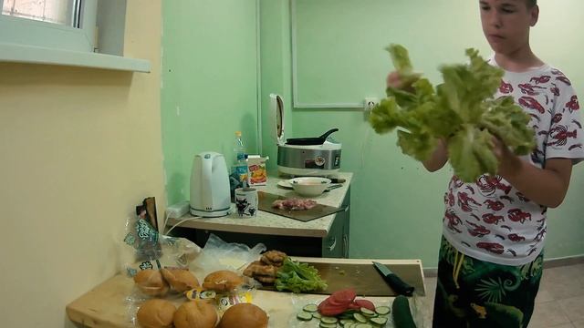 Как мы с детьми бургеры делали. смотреть онлайн