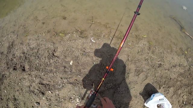 МОЯ ПЕРВАЯ МОТО РЫБАЛКА! ТРОФЕЯ ПОЙМАЛ! смотреть онлайн