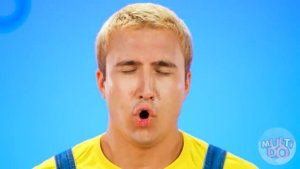 Едим Без рук vs Одной рукой vs Двумя руками Челлендж | Смешные ситуации с едой от Multi DO Challeng