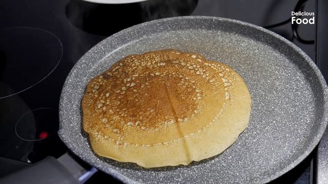 Russian pancakes with strawberry filling / 传统的俄罗斯煎饼与草莓馅 /Блины с клубникой смотреть онлайн