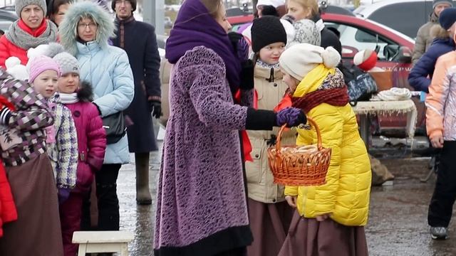 Широкая масленица 2016. ТРЦ "Авокадо". Ансамбль "Венец". Проводы зимы. | Contrast Studio смотреть онлайн