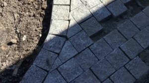 Укладка полнопиленной гранитной брусчатки. Куда девать недопил