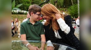 Сын Тины Кароль покорил серьезным видом, под стать звёздной маме