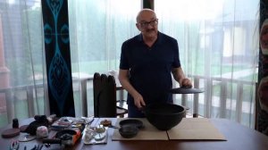 О чугунной крышке (Сталик Ханкишиев)
