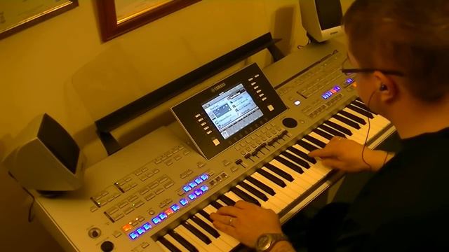 Braveheart - Scotland - Yamaha Tyros 4 - HD смотреть онлайн