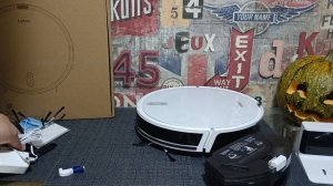 Робот-пылесос Lydsto G2D для сухой и влажной уборки. распаковка