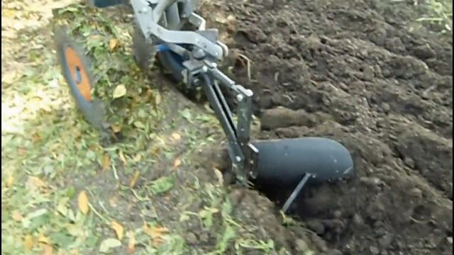 ВСПАШКА ГОРЧИЦЫ МОТОБЛОКОМ КРОТ. смотреть онлайн