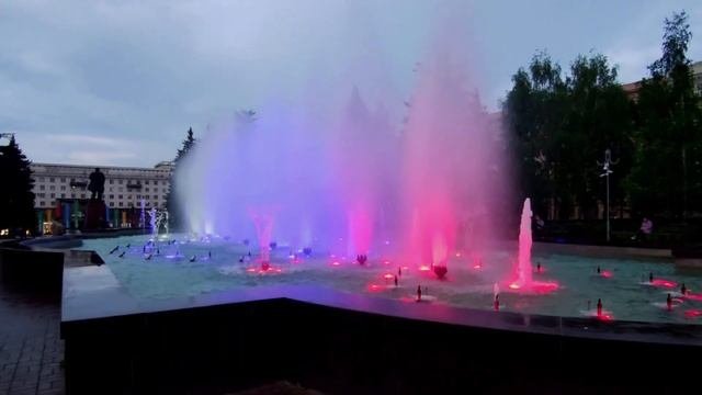 Челябинск музыкальный фонтан 25 05 2022г