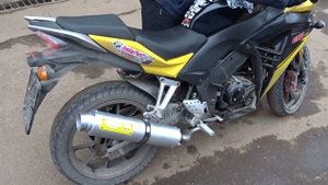 Установка прямоточного глушителя на мотоцикл Honda
