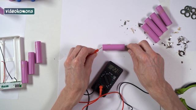 Ремонт повербанка 20800. Замена старых батарей на новые смотреть онлайн