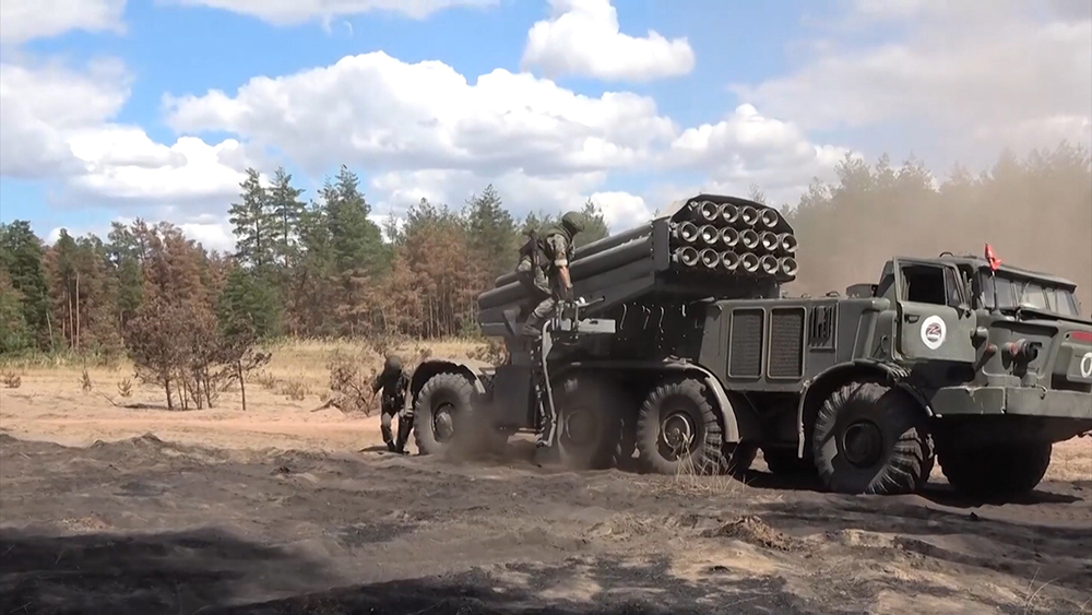 Опубликовано видео использования российских "Ураганов" на Украине / События на ТВЦ