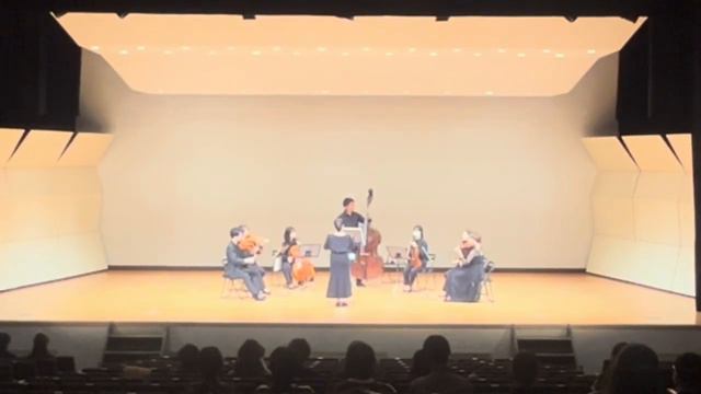 W.A.モーツァルト/ アイネ・クライネ・ナハトムジーク 1・2楽章（指揮: 穂積美翔） смотреть онлайн