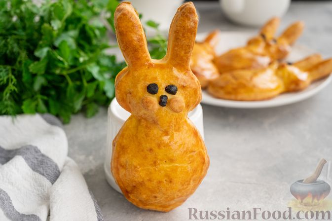 Гостинчик от зайчика.
ПАСХАЛЬНЫЕ ПИРОЖКИ "ЗАЙЦЫ"