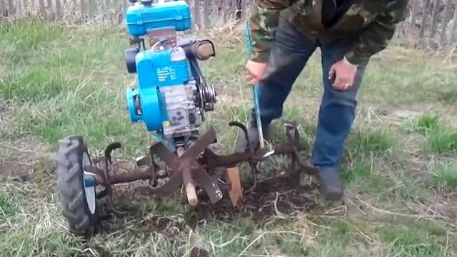 Мотоблок НЕВА. небольшие переезды, погрузка на ТС и т.д. ./мотоблок НЕВА смотреть онлайн