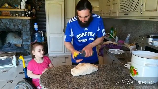 Печем просфоры в церковь 1 часть. смотреть онлайн