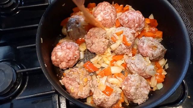 ТЕФТЕЛИ С РАССЫПЧАТЫМ РИСОМ смотреть онлайн